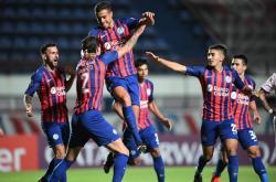 开云官网-埃瓦尔取得宝贵三分，赢得近期比赛