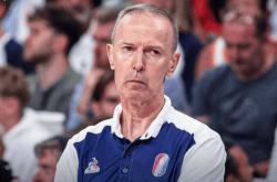 开云体育下载-包含国王爆冷西班牙男篮，戈贝尔三分雨点燃全场的词条