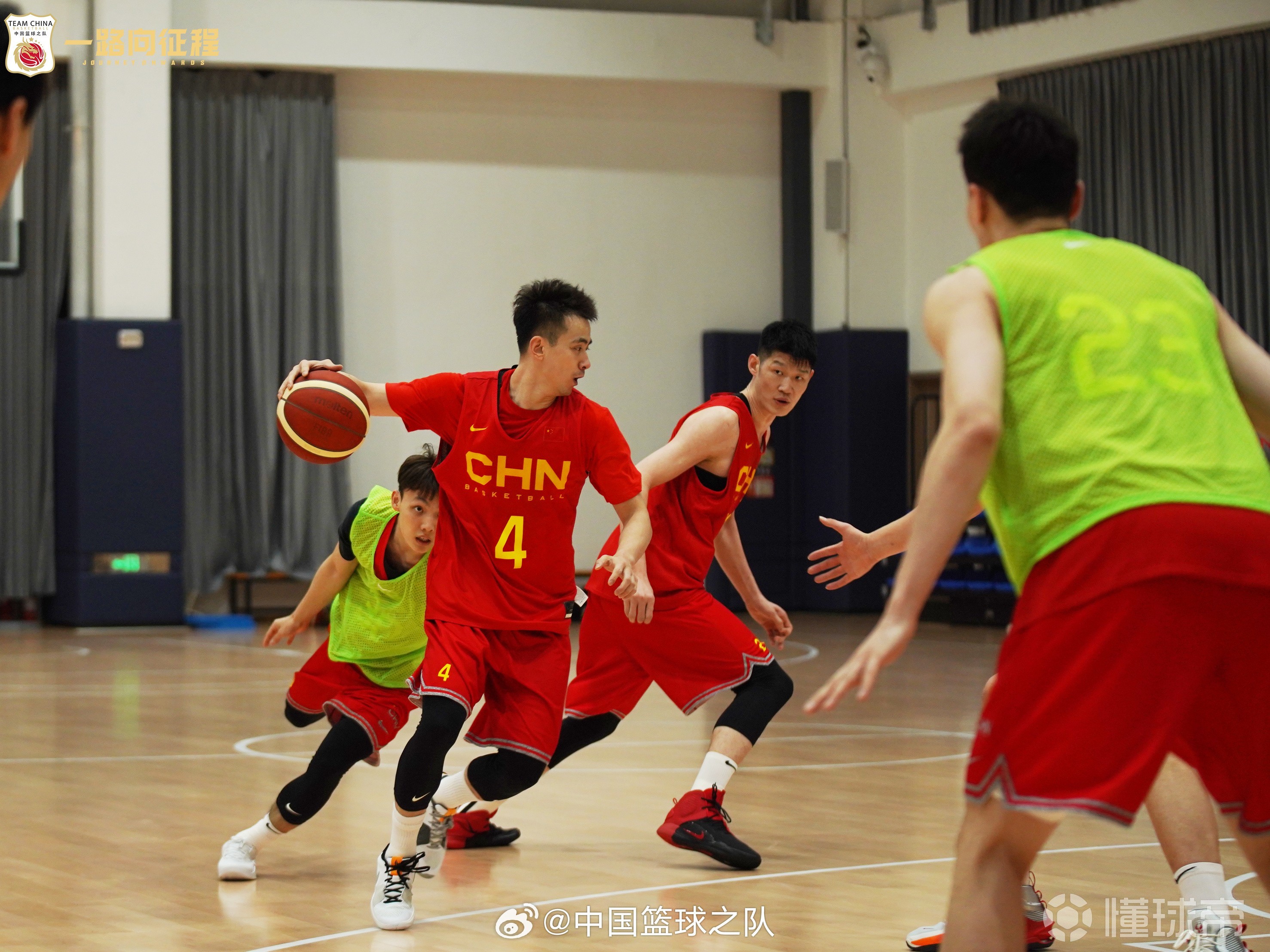篮球训练成果显著,集体备战 篮球训练成果显著,集体备战