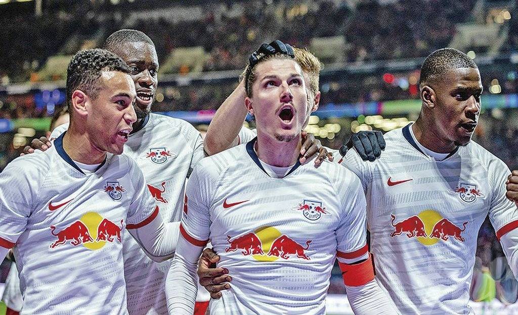 约战亚洲巅峰，国内球队夺得胜利！