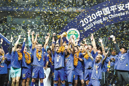 苏宁主场大胜,中超豪强态势稳固 苏宁主场大胜,中超豪强态势稳固