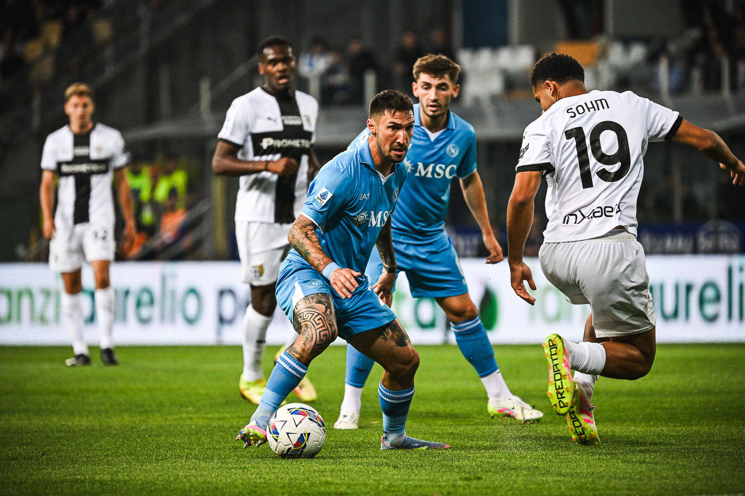 包含那不勒斯主场坐镇,挑战意甲劲旅的词条 包含那不勒斯主场坐镇,挑战意甲劲旅的词条