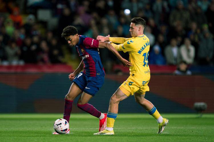 帕尔马主帅战术调整,助球队取得一线生机 帕尔马主帅战术调整,助球队取得一线生机